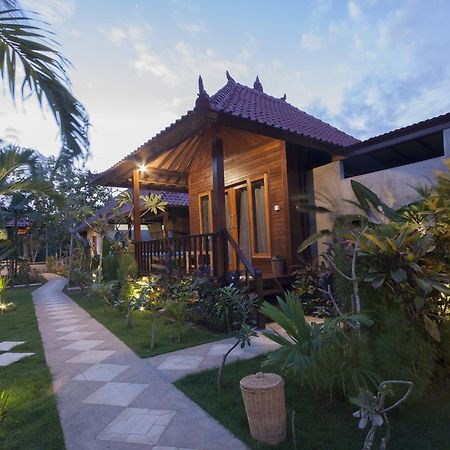Amora Hut'S Lembongan Buitenkant foto