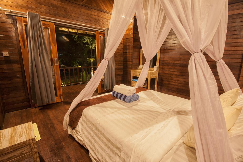Amora Hut'S Lembongan Kamer foto